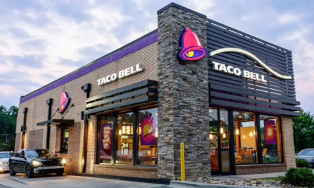 Demandan a Taco Bell por brote de ciclosporiasis ligado a lechuga en EU ciclosporiasis