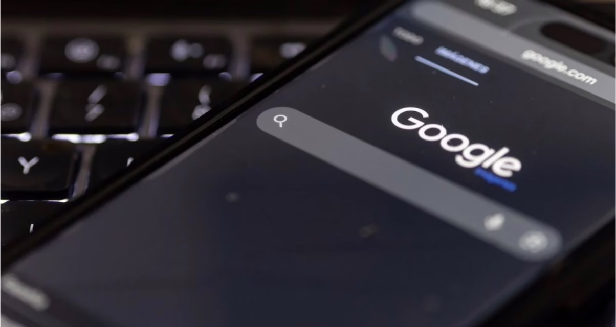 Unión Europea impone multa millonaria a Google por prácticas anticompetitivas