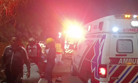 Motociclista fue arrollado en la carretera Xalapa-Coatepec, conductor responsable se dió a la fuga