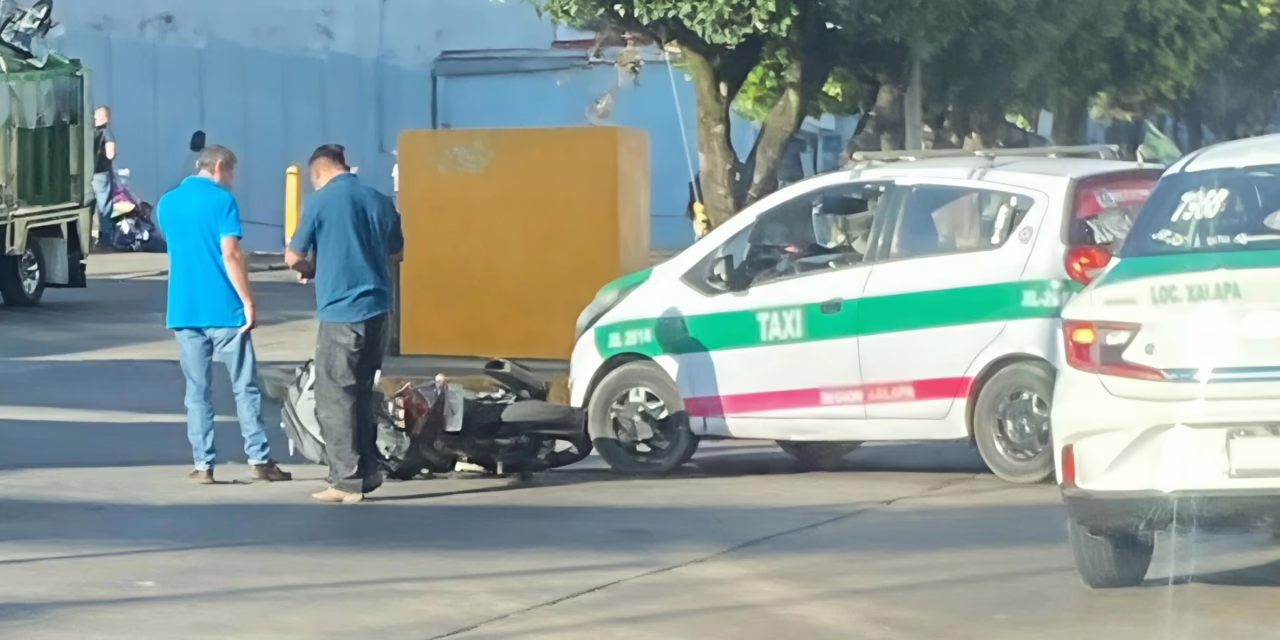 Percance vial en la avenida Antonio Chedraui Caram, frente a Plaza Cristal