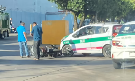 Percance vial en la avenida Antonio Chedraui Caram, frente a Plaza Cristal