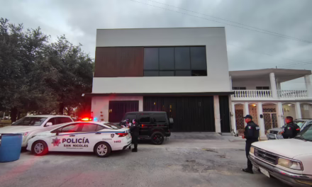 ENTRAN A R0BAR EN CASA DE KARELY RUIZ 