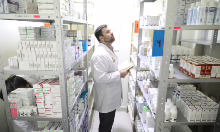 Gobierno del Estado mantiene el suministro de medicamentos en unidades médicas