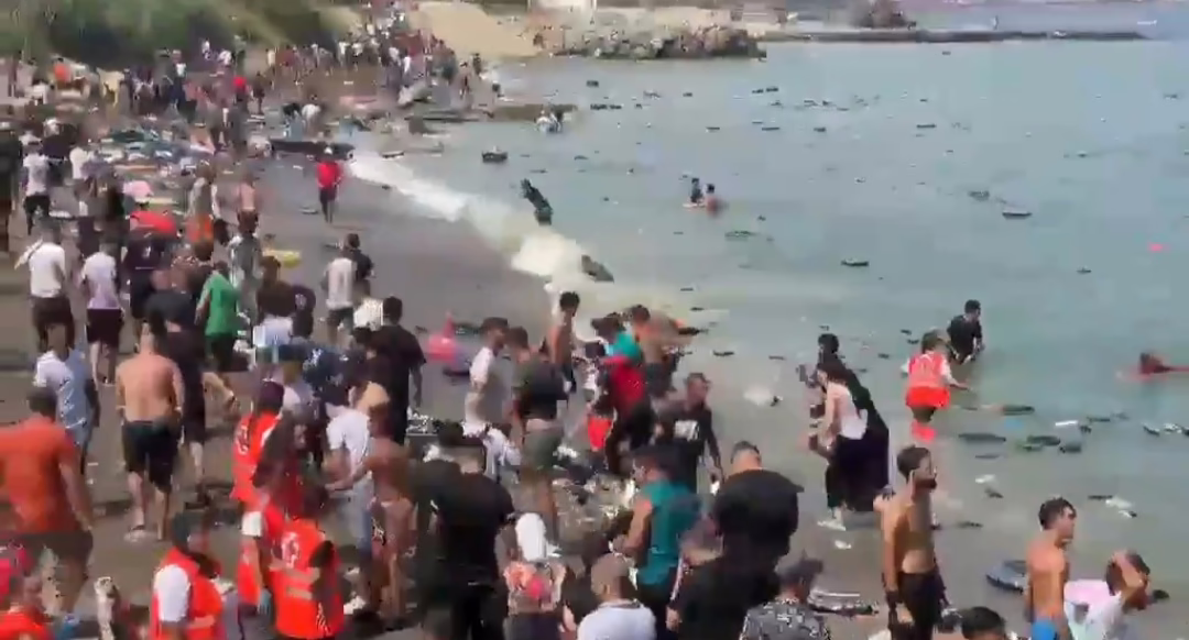Marruecos afirma que alertó a España antes de la crisis migratoria en Ceuta