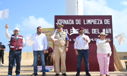 Recolecta Sedema 1.8 toneladas de residuos en playas de Coatzacoalcos