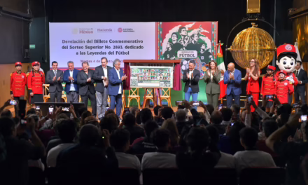 Lotería Nacional presenta billete conmemorativo dedicado a las leyendas del futbol mexicano