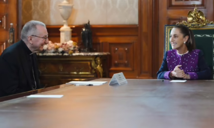 Sheinbaum aborda con Pietro Parolin llamados del Papa León XIV a la paz |
